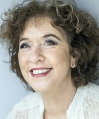 Dr Roos Vonk